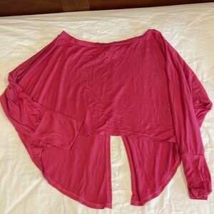 ALEX & HARRY | fushia maternity or non maternity top | one size